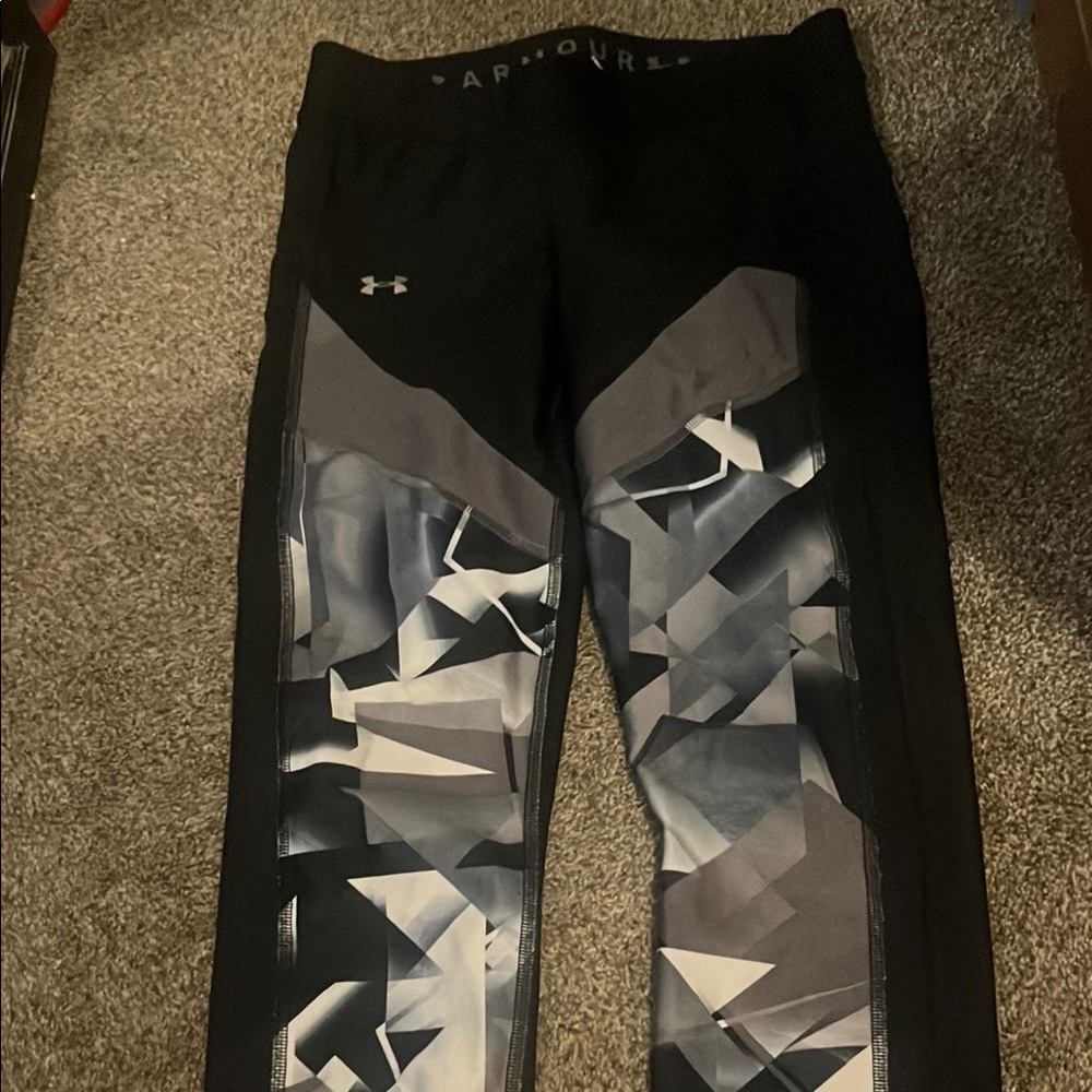 Under Armour Black and Gray Geometric Leggings